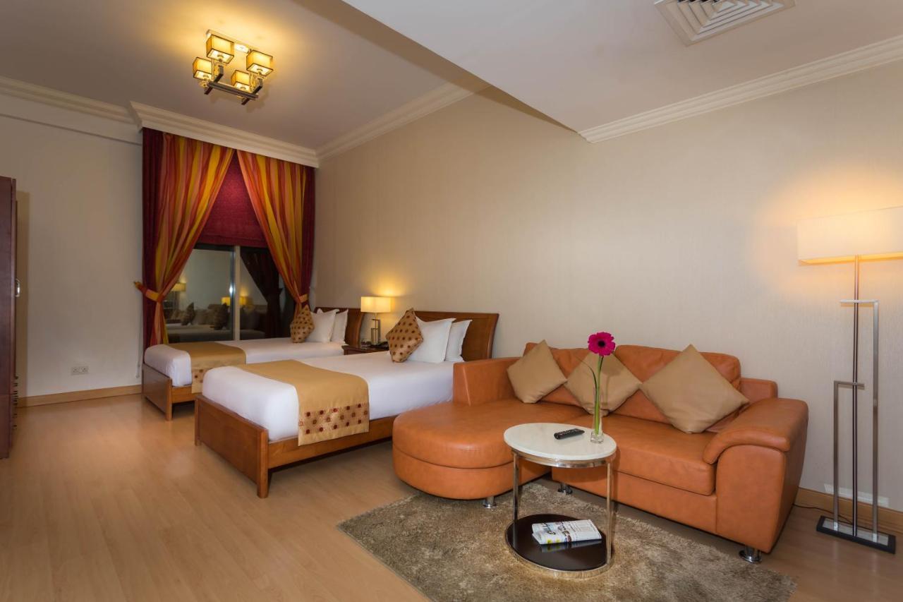 อัล ซาฟีร์ ทาวเวอร์ เรสซิเดนซ์ แอนด์ ทาวเวอร์ Hotel มานามา ภายนอก รูปภาพ