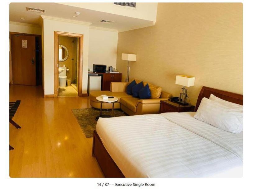 อัล ซาฟีร์ ทาวเวอร์ เรสซิเดนซ์ แอนด์ ทาวเวอร์ Hotel มานามา ภายนอก รูปภาพ