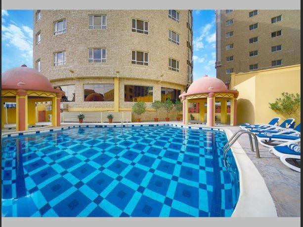 อัล ซาฟีร์ ทาวเวอร์ เรสซิเดนซ์ แอนด์ ทาวเวอร์ Hotel มานามา ภายนอก รูปภาพ