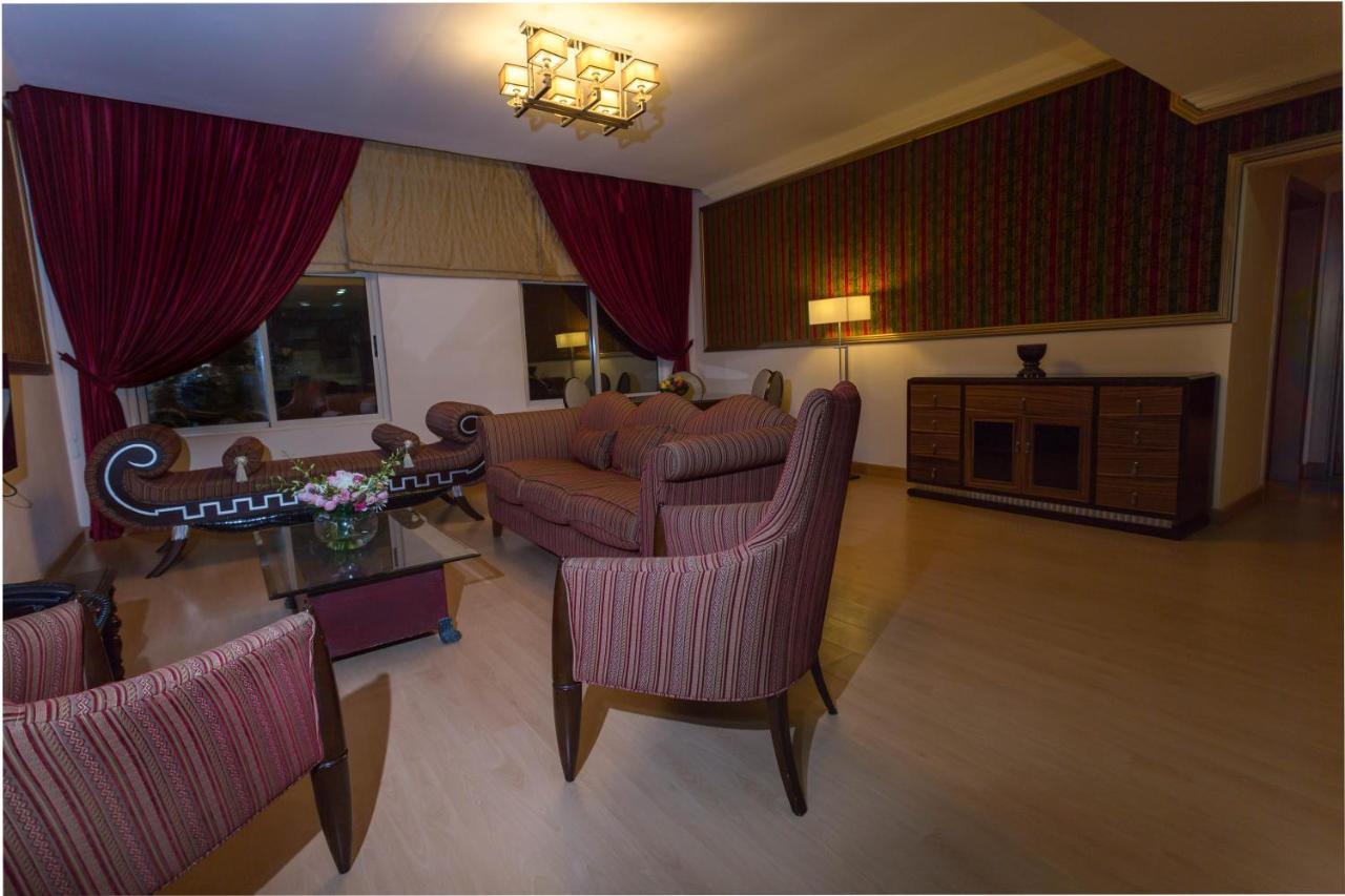 อัล ซาฟีร์ ทาวเวอร์ เรสซิเดนซ์ แอนด์ ทาวเวอร์ Hotel มานามา ภายนอก รูปภาพ